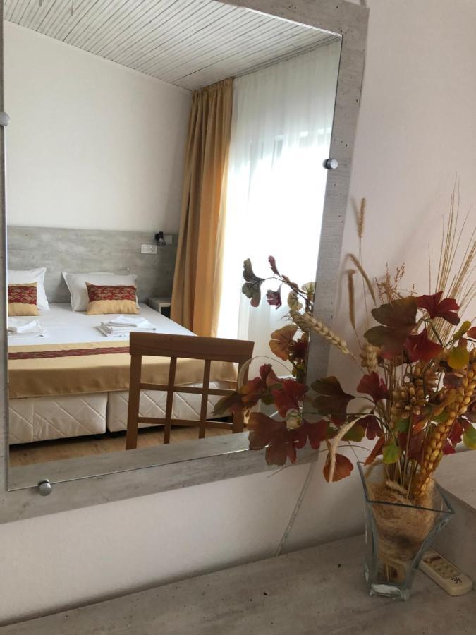 Guest Rooms Southern Nights Varvara  Dış mekan fotoğraf