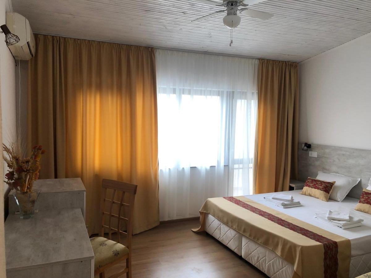 Guest Rooms Southern Nights Varvara  Dış mekan fotoğraf